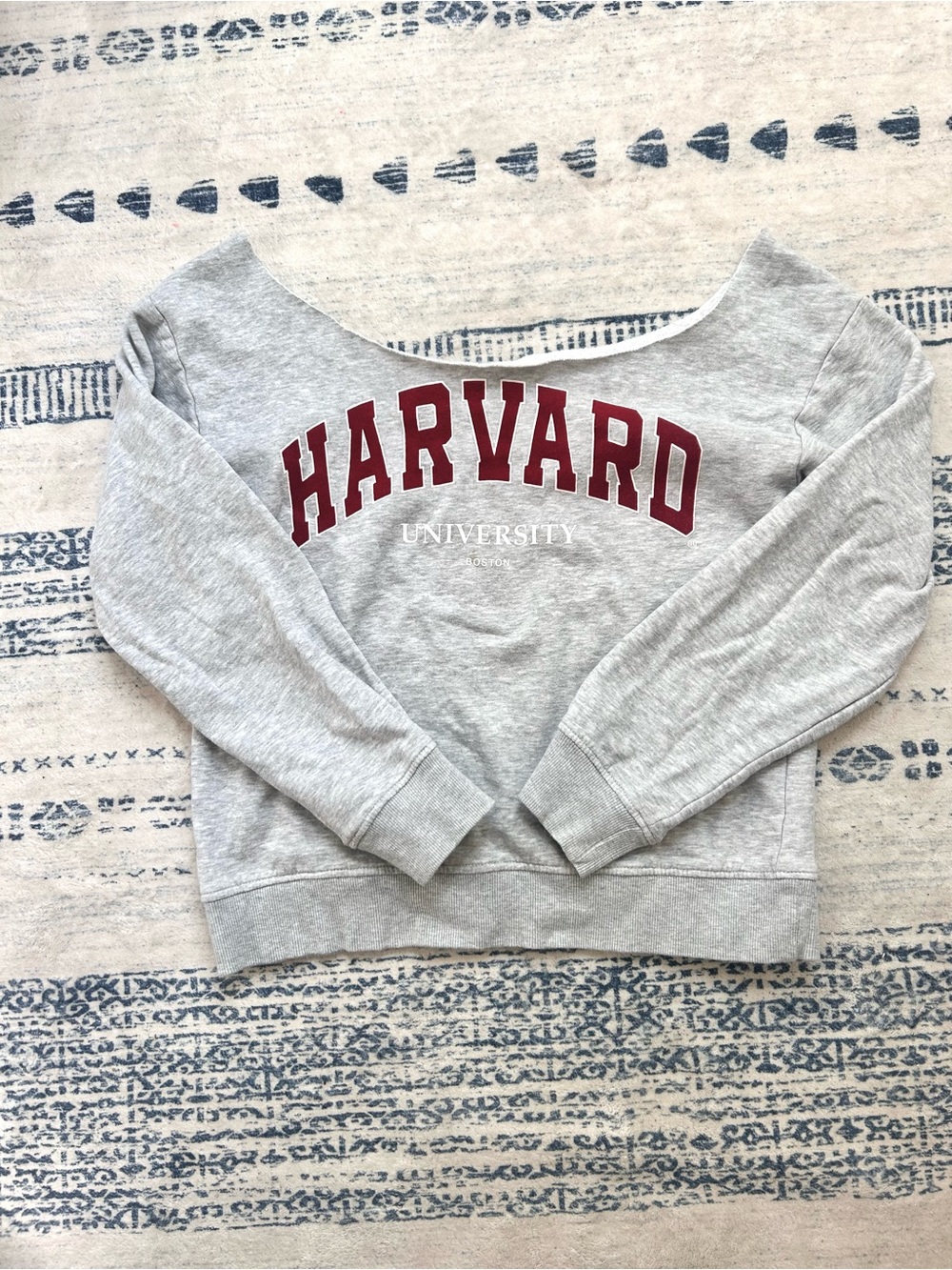 H&M Off-the-Shoulder Sweatshirt in Light Gray with Maroon Harvard Print